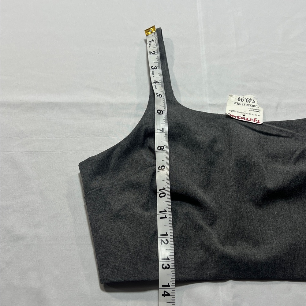 NWT House of Harlow top size medium - Picture 7 of 9